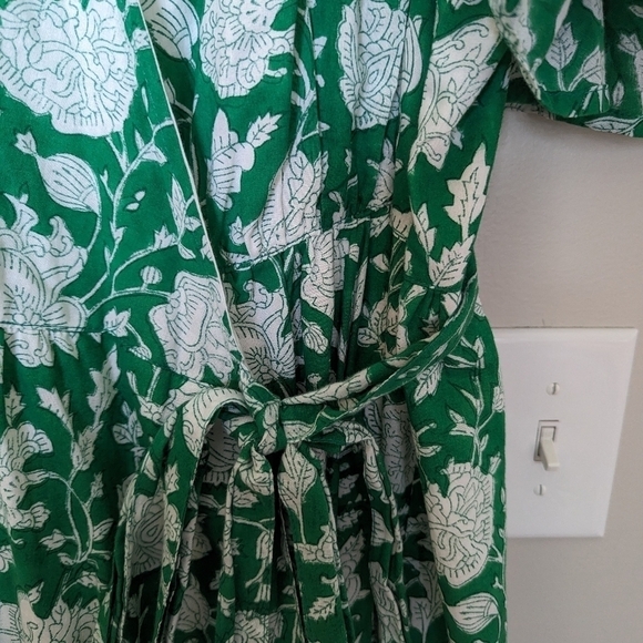 Mille Helena wrap dress in green zinnia with flutter sleeves sz L - Picture 7 of 11